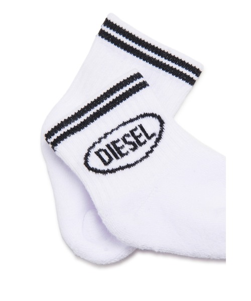 DIESEL(ディーゼル)の「ベビー ソックス ZOLPYB(ソックス/靴下・キッズ・ホワイト×レッド/ホワイト×ブラック・Ⅲ)」の4枚目の写真