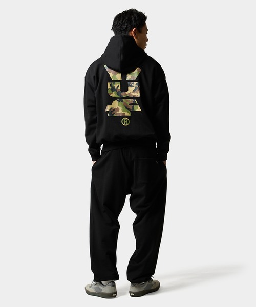 HUF（ハフ）の「MEGABLAST CAMO FLEECE PANT（スウェットパンツ・メンズ・ブラック/アッシュ・M/L/XL/S/XXL）」の8枚目の写真