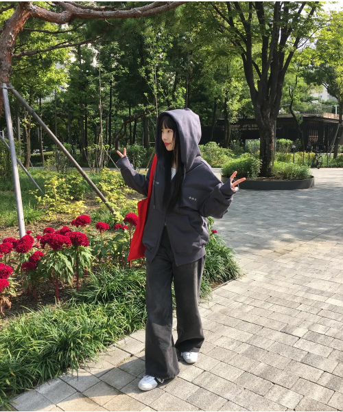 mydeepbluememories（マイディープブルーメモリーズ）の「(zp) MM SYMBOL LOGO 2WAY ZIP-UP (CHARCOAL)（パーカー・レディース・チャコール・FREE/LARGE）」の7枚目の写真