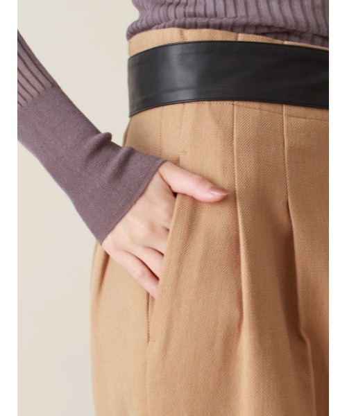 DESIGNWORKS（デザインワークス）の「フェイクレザーベルト付きパンツ（その他パンツ・レディース・ブラウン・38）」の16枚目の写真
