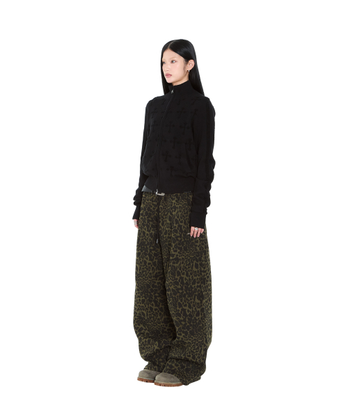 AAKAM（アーカム）の「AKM CROS2 Leopard Sweatpants (Khaki)（スウェットパンツ・レディース・その他・1/2）」の6枚目の写真
