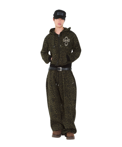 AAKAM（アーカム）の「AKM CROS2 Leopard Sweatpants (Khaki)（スウェットパンツ・レディース・その他・1/2）」の16枚目の写真