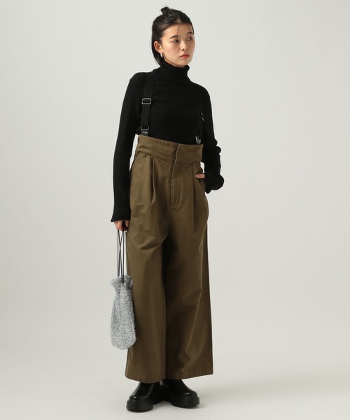 BAYFLOW（ベイフロー）の「サス付きタックワイドパンツ（その他パンツ・レディース・カーキ/ブラック・SMALL/MEDIUM）」の12枚目の写真