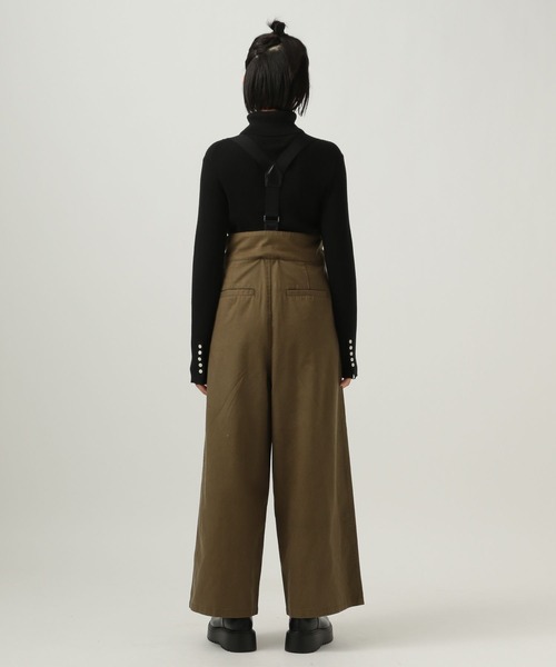 BAYFLOW（ベイフロー）の「サス付きタックワイドパンツ（その他パンツ・レディース・カーキ/ブラック・SMALL/MEDIUM）」の17枚目の写真