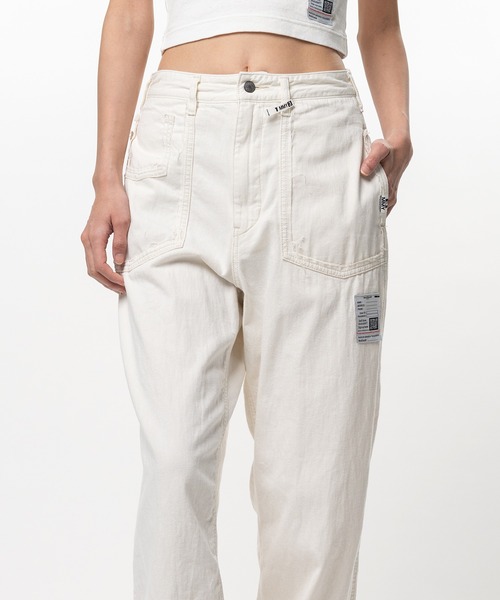 Maison MIHARA YASUHIRO(メゾンミハラヤスヒロ)の「Cut-Out Pocket Denim Pants(デニムパンツ・レディース・ホワイト/ブラック/インディゴブルー・38/36)」の7枚目の写真