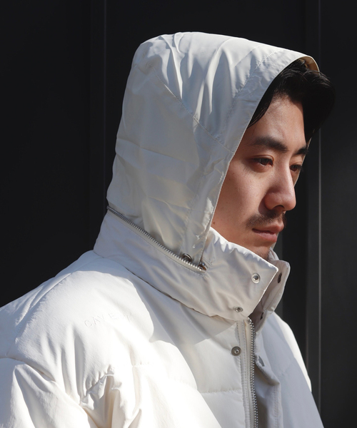 C.E(シーイー)の「C.E / シーイー cavempt WAVE STITCH PUFF JACKET WHIT(その他アウター・メンズ・ホワイト・LARGE/MEDIUM)」の6枚目の写真