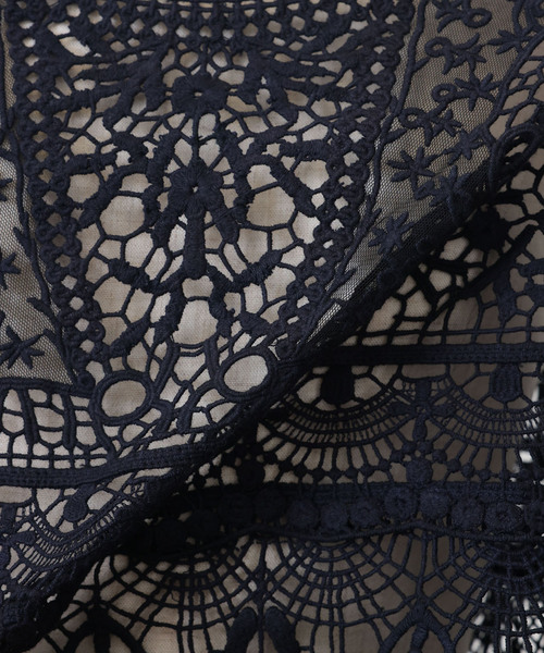 JOURNAL STANDARD LUXE(ジャーナルスタンダード ラックス)の「《追加》レースMIXノースリーブブラウス(010/040)(シャツ/ブラウス・レディース・ホワイト/ネイビー・FREE)」の3枚目の写真