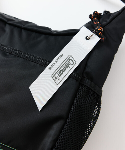 COLEMAN（コールマン）の「Coleman/コールマン 別注 WALKER COOL SHOULDER /ウォーカー クールショルダー（ショルダーバッグ・メンズ・ブラック・ONE SIZE）」の3枚目の写真