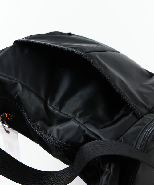 COLEMAN（コールマン）の「Coleman/コールマン 別注 WALKER COOL SHOULDER /ウォーカー クールショルダー（ショルダーバッグ・メンズ・ブラック・ONE SIZE）」の12枚目の写真