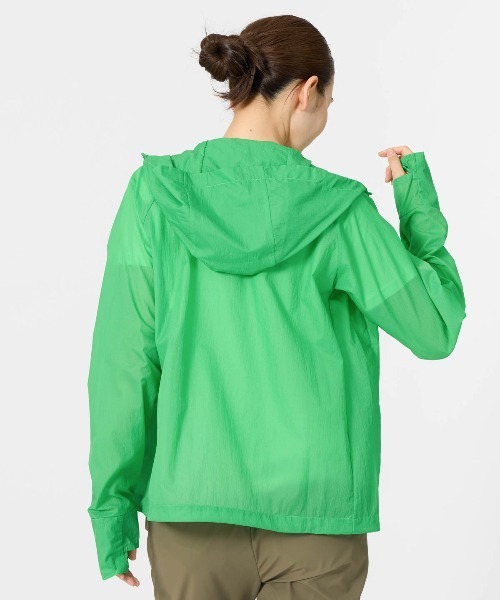 le coq sportif(ルコックスポルティフ)の「【はっ水】ポケッタブルUVカットウィンドジャケット(ナイロンジャケット・レディース・ベージュ/ネイビー/ブルー/グリーン・S/XL/L/M)」の6枚目の写真