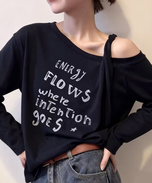 NANEA（ナネア）の「フロントロゴプリントワンショルダーカットソー（Tシャツ/カットソー・レディース・グレー/ホワイト/ネイビー・SMALL/MEDIUM/LARGE）」の5枚目の写真
