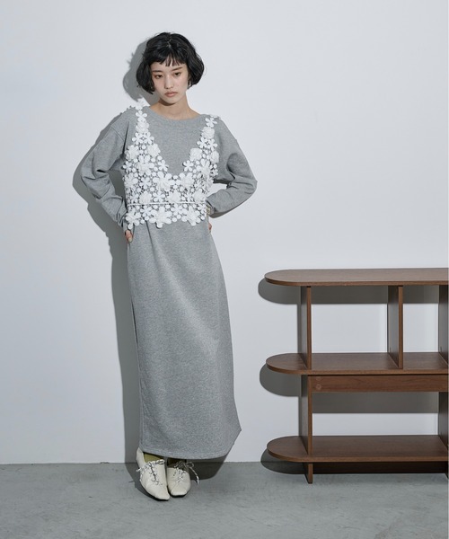 THE YOn（ザヨン）の「フラワーモチーフレースVネックビスチェ（その他トップス・レディース・オフホワイト/ブラック・FREE）」の20枚目の写真