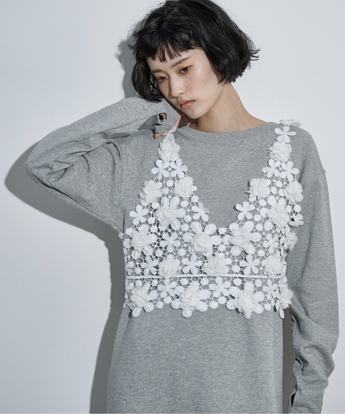 THE YOn（ザヨン）の「フラワーモチーフレースVネックビスチェ（その他トップス・レディース・オフホワイト/ブラック・FREE）」の14枚目の写真