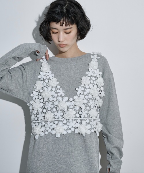 THE YOn（ザヨン）の「フラワーモチーフレースVネックビスチェ（その他トップス・レディース・オフホワイト/ブラック・FREE）」の16枚目の写真