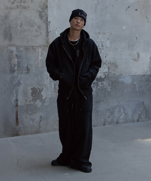 TONY LAWRENCE(トニーローレンス)の「アプリケフードジップアップ ブラック(パーカー・レディース・その他・SMALL/MEDIUM/LARGE)」の3枚目の写真