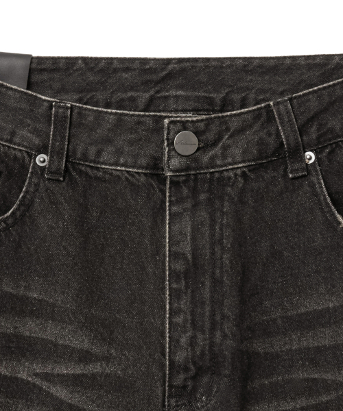NOIRER(ノイア)の「キャットウォッシングワイドバミューダデニムパンツ(ブラック)(デニムパンツ・メンズ・その他・48/50/52)」の3枚目の写真