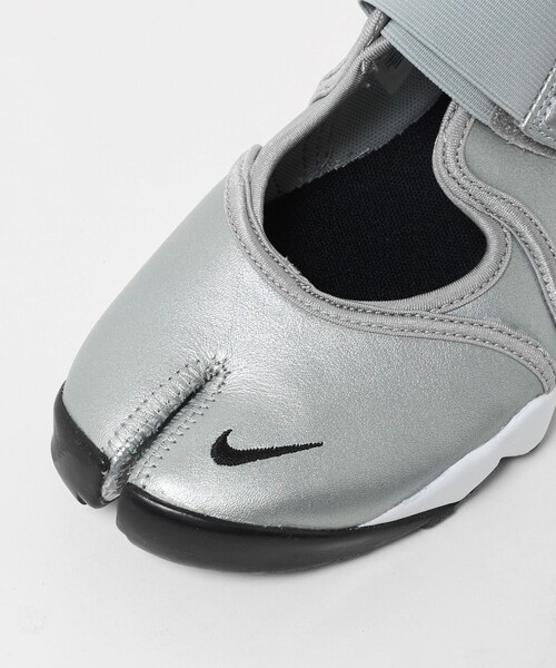 NIKE(ナイキ)の「<NIKE>エア リフト シューズ(スニーカー・レディース・ブラック/シルバー・25cm/24cm/22cm/23cm)」の19枚目の写真