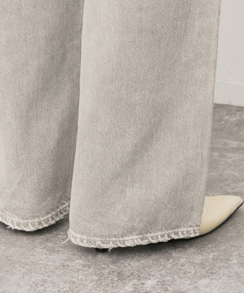 Spick & Span(スピックアンドスパン)の「《別注カラーあり》upper hights/アッパーハイツ THE OLIVIA*(デニムパンツ・レディース・ベージュ/ネイビー・22/23/24)」の10枚目の写真