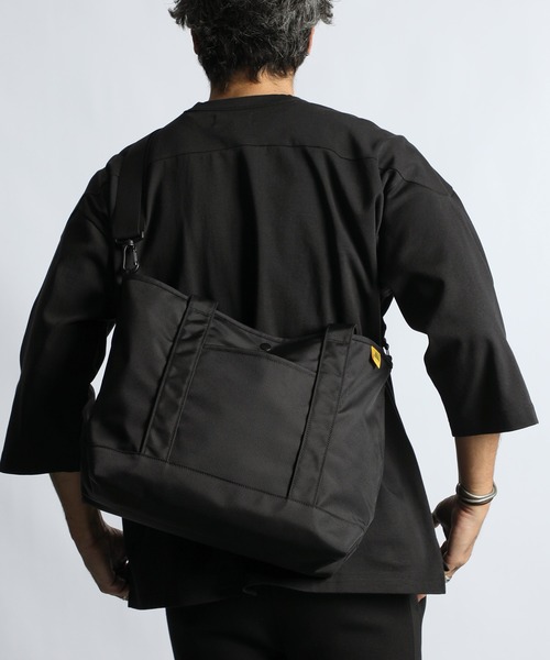 KELTY(ケルティ)の「〔BLACK LABEL〕KELTY 2WAY URBAN TOTE:KELTY別注 2ウェイ アーバン トートバッグ(トートバッグ・メンズ・ブラック・F)」の4枚目の写真