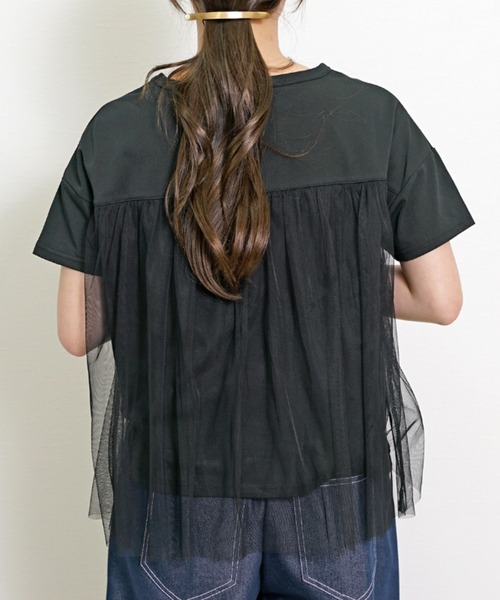 Belta attrice（ベルタアトリーチェ）の「チュールドッキング異素材フレンチスリーブTシャツ（Tシャツ/カットソー・レディース・グレイッシュベージュ/ブラック/ホワイト・FREE）」の19枚目の写真