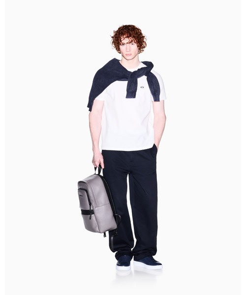 ARMANI EXCHANGE（アルマーニエクスチェンジ）の「【A|X アルマーニ エクスチェンジ】AXロゴ ワッフルエフェクト 半袖クルーネックTシャツ/REGULAR（Tシャツ/カットソー・メンズ・ブラック/オフホワイト・XX-LARGE/X-SMALL/X-LARGE/SMALL/MEDIUM/LARGE）」の5枚目の写真
