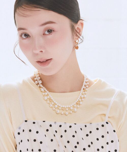 earth music&ecology（アースミュージックアンドエコロジー）の「【ステンレス】コインフープピアス（ピアス（両耳用）・レディース・ゴールド/シルバー・FREE）」の4枚目の写真