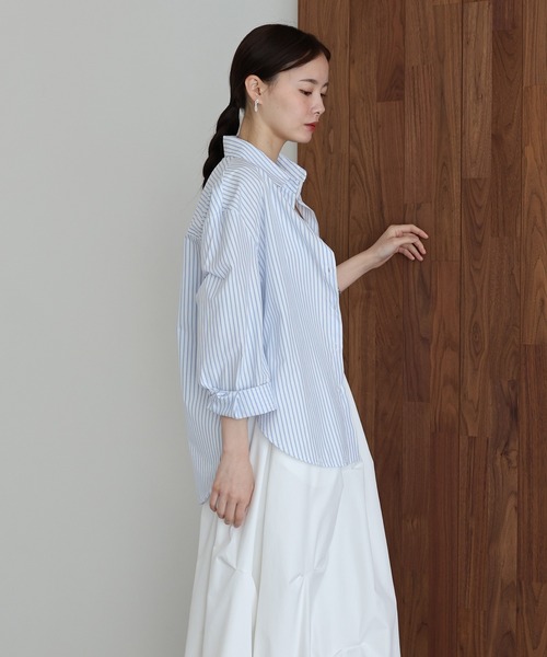 J by blue(ジェイバイブルー)の「カラーストライプシャツ(シャツ/ブラウス・レディース・ピンク/ホワイト/ブルー・MEDIUM)」の8枚目の写真
