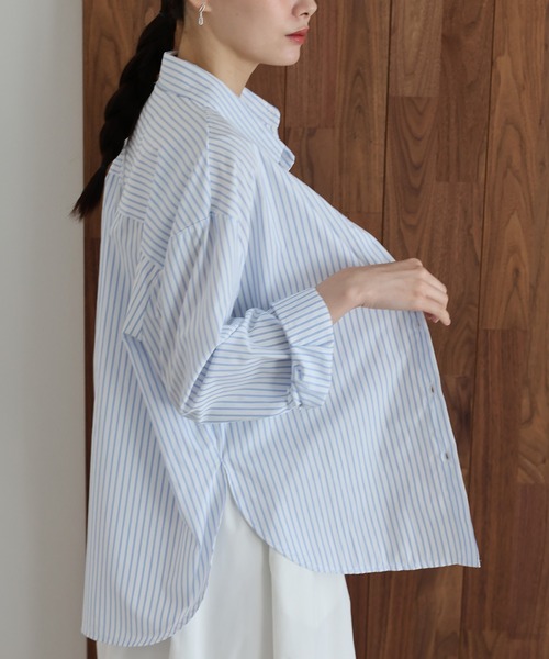 J by blue(ジェイバイブルー)の「カラーストライプシャツ(シャツ/ブラウス・レディース・ピンク/ホワイト/ブルー・MEDIUM)」の6枚目の写真