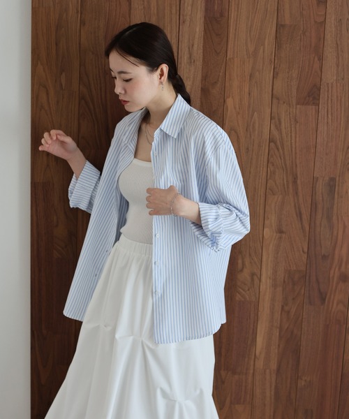 J by blue(ジェイバイブルー)の「カラーストライプシャツ(シャツ/ブラウス・レディース・ピンク/ホワイト/ブルー・MEDIUM)」の5枚目の写真