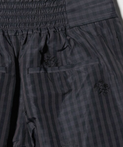 UNITED ARROWS（ユナイテッドアローズ）の「ギンガムチェック フラワー ジャガード ワイドパンツ ‐ウォッシャブル‐（その他パンツ・レディース・オフホワイト/ブラック・38/36）」の12枚目の写真