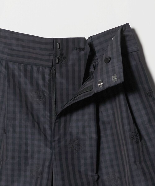 UNITED ARROWS（ユナイテッドアローズ）の「ギンガムチェック フラワー ジャガード ワイドパンツ ‐ウォッシャブル‐（その他パンツ・レディース・オフホワイト/ブラック・38/36）」の13枚目の写真