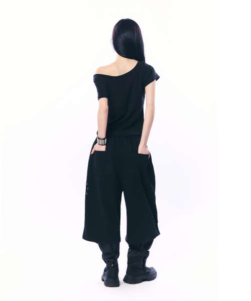 SETUP-EXE(セットアップイーエックスイー)の「SUE WIDE NECK TOP / BLACK(Tシャツ/カットソー・レディース・その他・OS)」の5枚目の写真