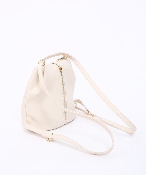 Chico（チコ）の「【who's who Chico】タック3WAYバッグ（ショルダーバッグ・レディース・アイボリー/ブラック/シルバー・FREE）」の4枚目の写真