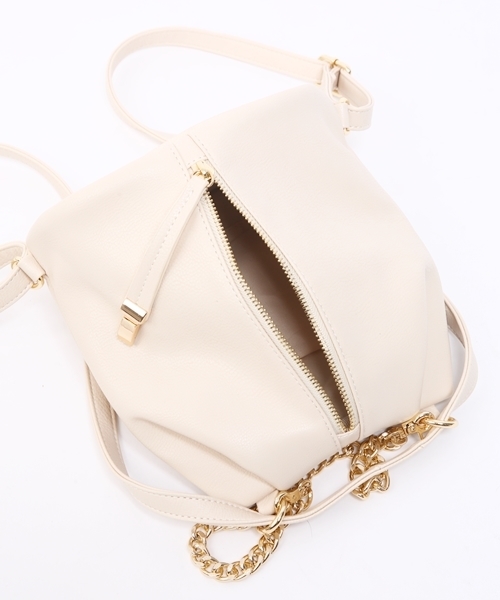 Chico（チコ）の「【who's who Chico】タック3WAYバッグ（ショルダーバッグ・レディース・アイボリー/ブラック/シルバー・FREE）」の5枚目の写真