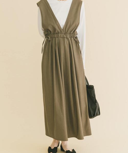 ITEMS URBANRESEARCH（アイテムズ アーバンリサーチ）の「ギャザージャンパースカート(ロングスリーブインナーセット)（ワンピース・レディース・モカ/チャコールグレー/ブラック・FREE）」の14枚目の写真