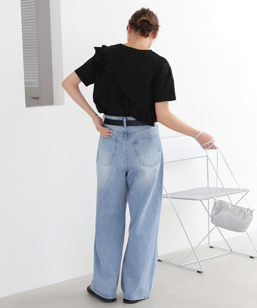 JOURNAL STANDARD relume(ジャーナルスタンダード レリューム)の「《WEB限定追加》アシンメトリーフリルTEE(Tシャツ/カットソー・レディース・ホワイト/ブラック・FREE)」の5枚目の写真