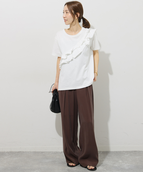 JOURNAL STANDARD relume(ジャーナルスタンダード レリューム)の「《WEB限定追加》アシンメトリーフリルTEE(Tシャツ/カットソー・レディース・ホワイト/ブラック・FREE)」の13枚目の写真