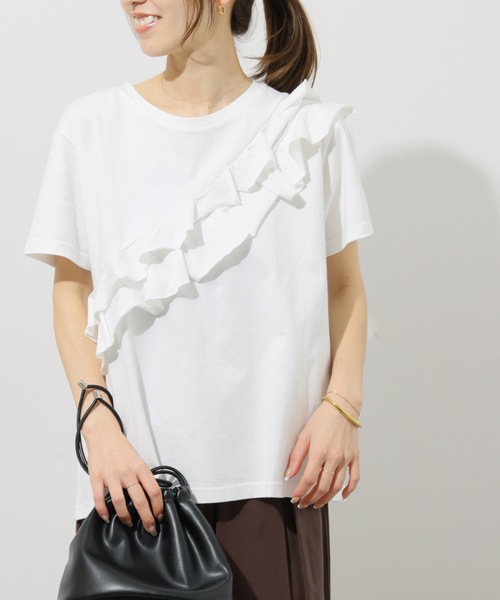 JOURNAL STANDARD relume(ジャーナルスタンダード レリューム)の「《WEB限定追加》アシンメトリーフリルTEE(Tシャツ/カットソー・レディース・ホワイト/ブラック・FREE)」の21枚目の写真