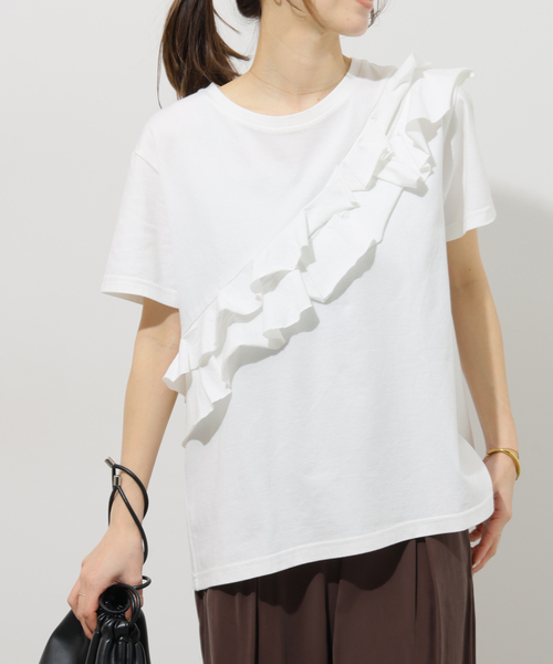 JOURNAL STANDARD relume(ジャーナルスタンダード レリューム)の「《WEB限定追加》アシンメトリーフリルTEE(Tシャツ/カットソー・レディース・ホワイト/ブラック・FREE)」の22枚目の写真