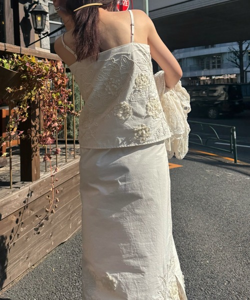 WILLFULLY（ウィルフリー）の「flower cord embroidery layered cami OP（ワンピース・レディース・アイボリー/ブラック・FREE）」の4枚目の写真