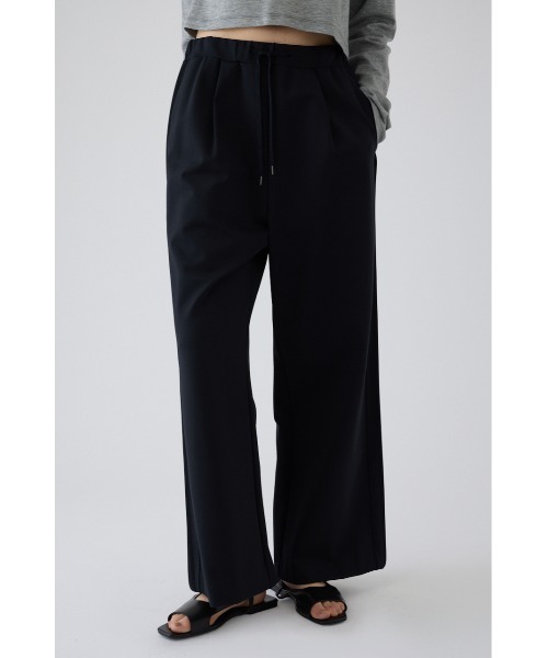 RIM.ARK(リムアーク)の「Side tuck sporty PT サイドタックスポーティーパンツ(スラックス・レディース・ライトベージュ/ブラック/ライトカーキ・36/38/40)」の11枚目の写真