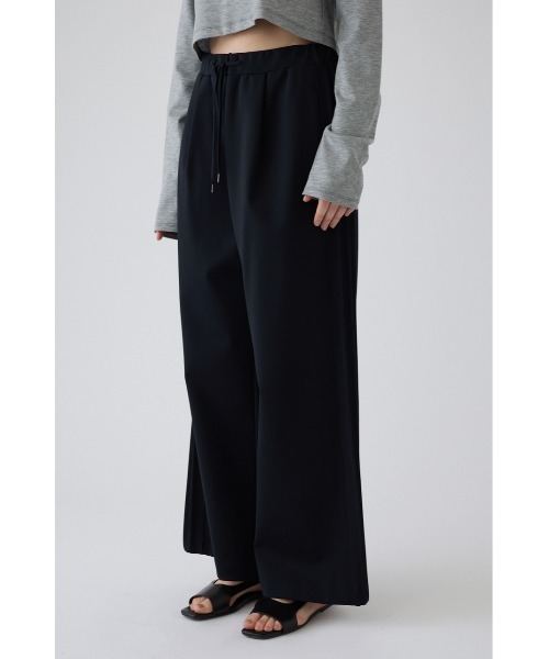 RIM.ARK(リムアーク)の「Side tuck sporty PT サイドタックスポーティーパンツ(スラックス・レディース・ライトベージュ/ブラック/ライトカーキ・36/38/40)」の12枚目の写真