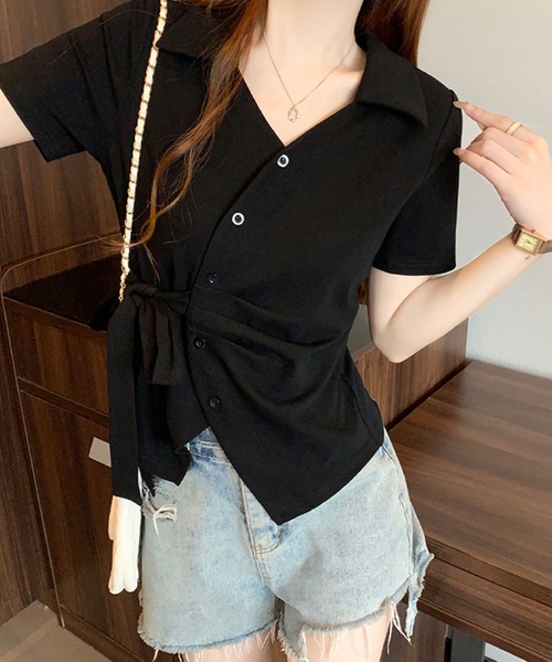 2ly2（トゥーリートゥー）の「サイドリボン カシュクール風ポロトップス（Tシャツ/カットソー・レディース・ブルー/ボルドー/ホワイト/ブラック・FREE）」の3枚目の写真