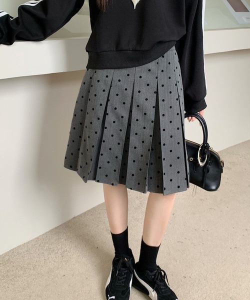 MAISON DE THERESE（メゾン ド テレーズ）の「前後2WAYドットプリーツミディスカート（スカート・レディース・グレー・M）」の17枚目の写真