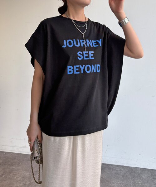 DouDou（ドゥドゥ）の「【WEB限定】袖タックフレンチスリーブロゴTEE（Tシャツ/カットソー・レディース・ブラック/オフホワイト/チャコールグレー・FREE）」の10枚目の写真