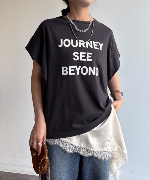 DouDou（ドゥドゥ）の「【WEB限定】袖タックフレンチスリーブロゴTEE（Tシャツ/カットソー・レディース・ブラック/オフホワイト/チャコールグレー・FREE）」の17枚目の写真