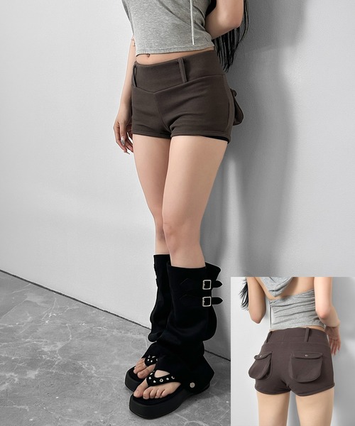 FOLLOWIN(フォロウィン)の「【3COLOR】バックポケットデザインバンディングショートパンツ(スウェットパンツ・レディース・ブラウン/ブラック/チャコールグレー・FREE)」の3枚目の写真