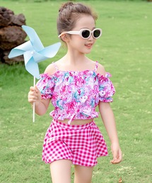 TeddyShop（テディショップ）の「【キッズ水着/ビキニ3点セット】オフショル風シャーリングリボンフリルトップス+ショーツ付きスカート+スイムキャップ（水着）」