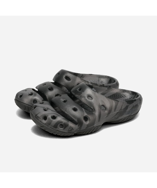 KEEN(キーン)の「KEEN YOGUI / キーン ヨギ / 1028525(サンダル・メンズ・ブラック・29cm/28cm/27cm/26cm/25cm)」の1枚目の写真