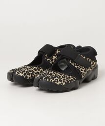 NIKE WMNS AIR RIFT IR5696-010